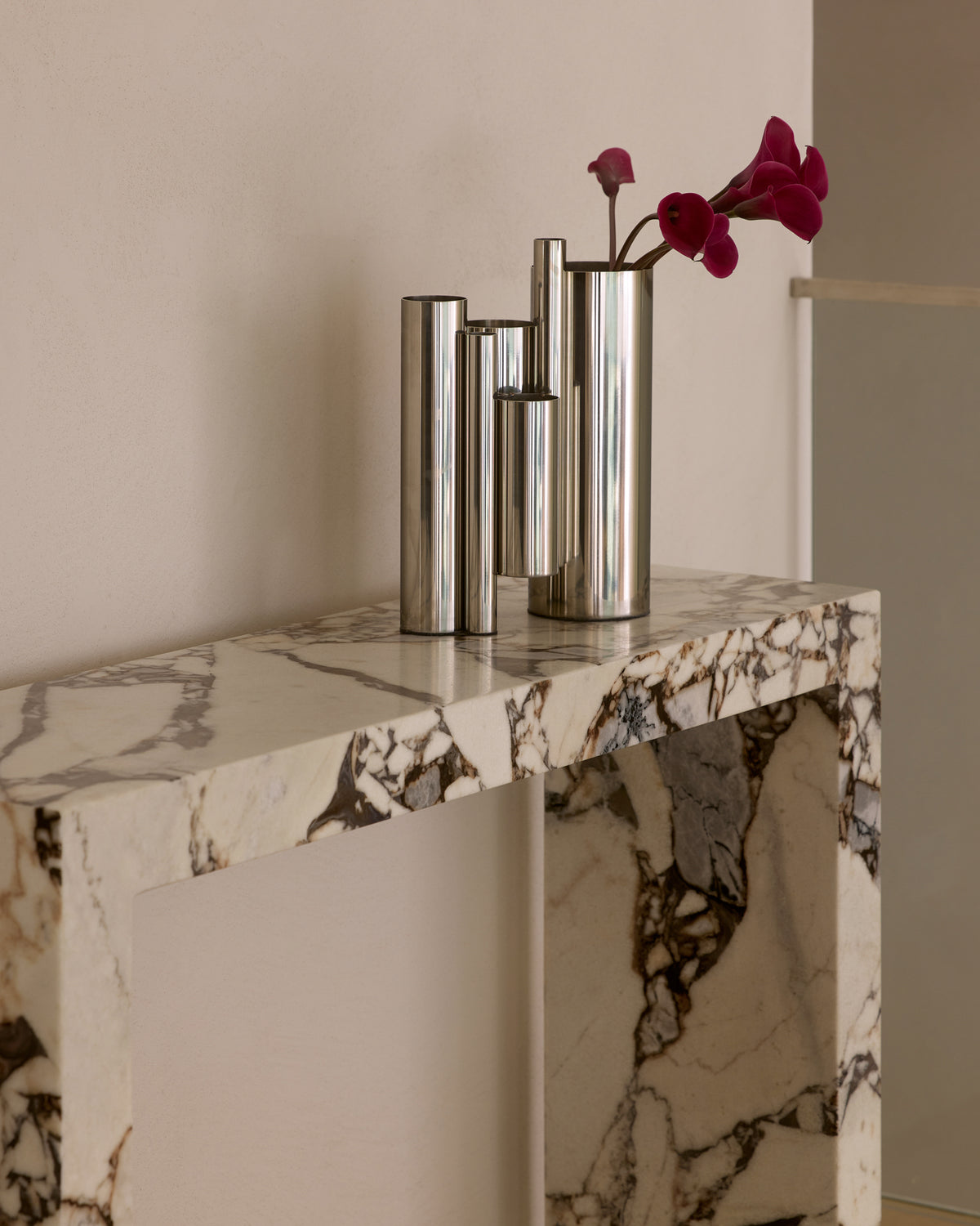 Stainless steel vase
